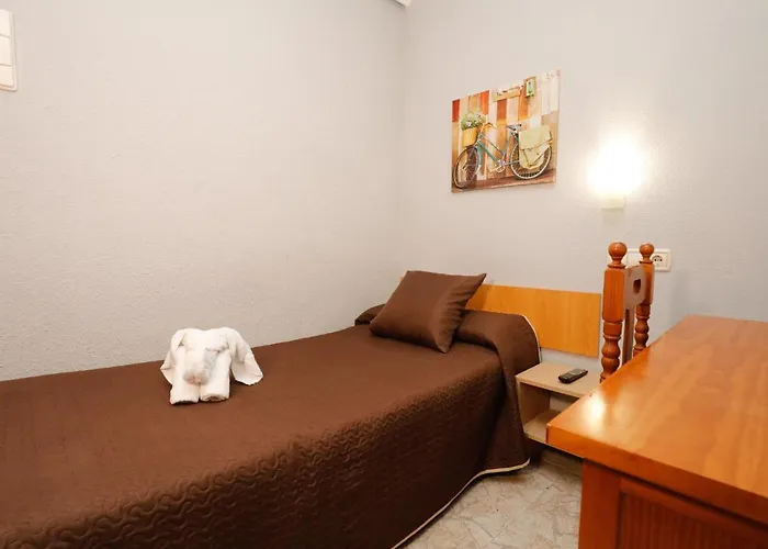 Conde David Pensión 2*